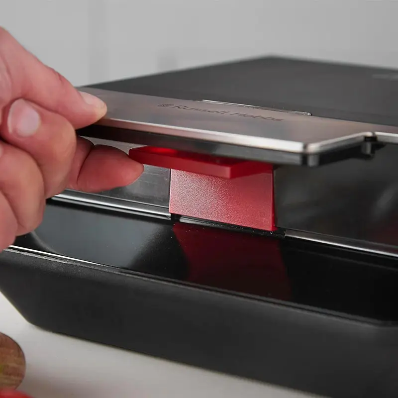 Appareil à croque RUSSEL HOBBS 750W NOIR