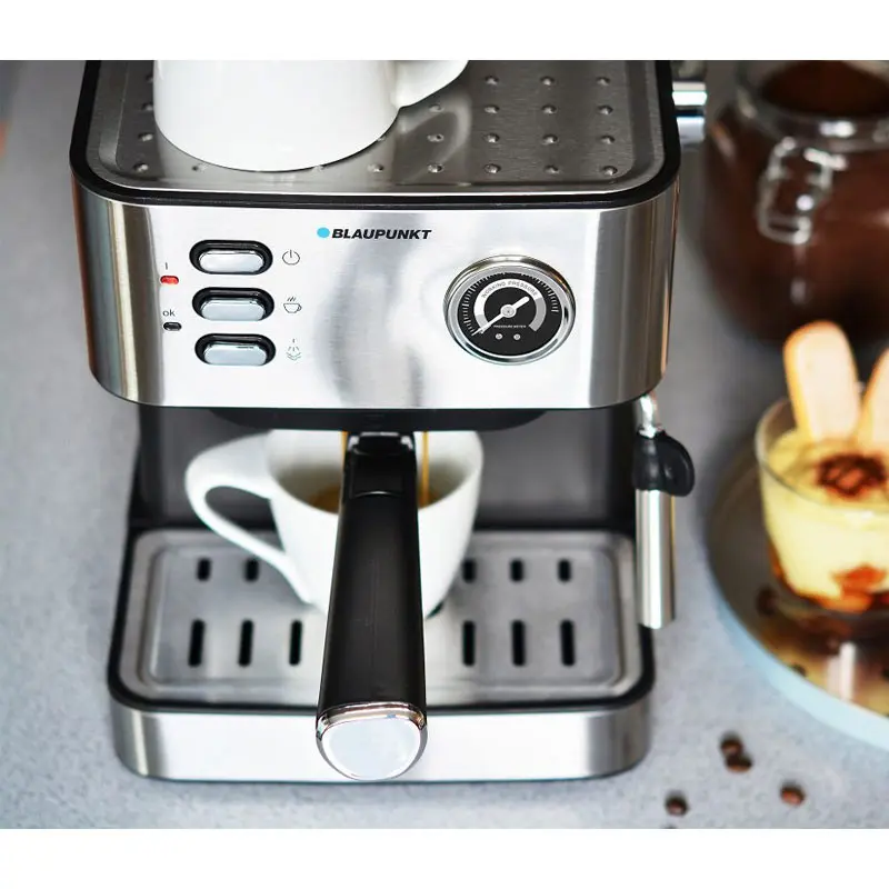 MACHINE À CAFÉ ESPRESSO BLAUPUNKT Silver / CMP312