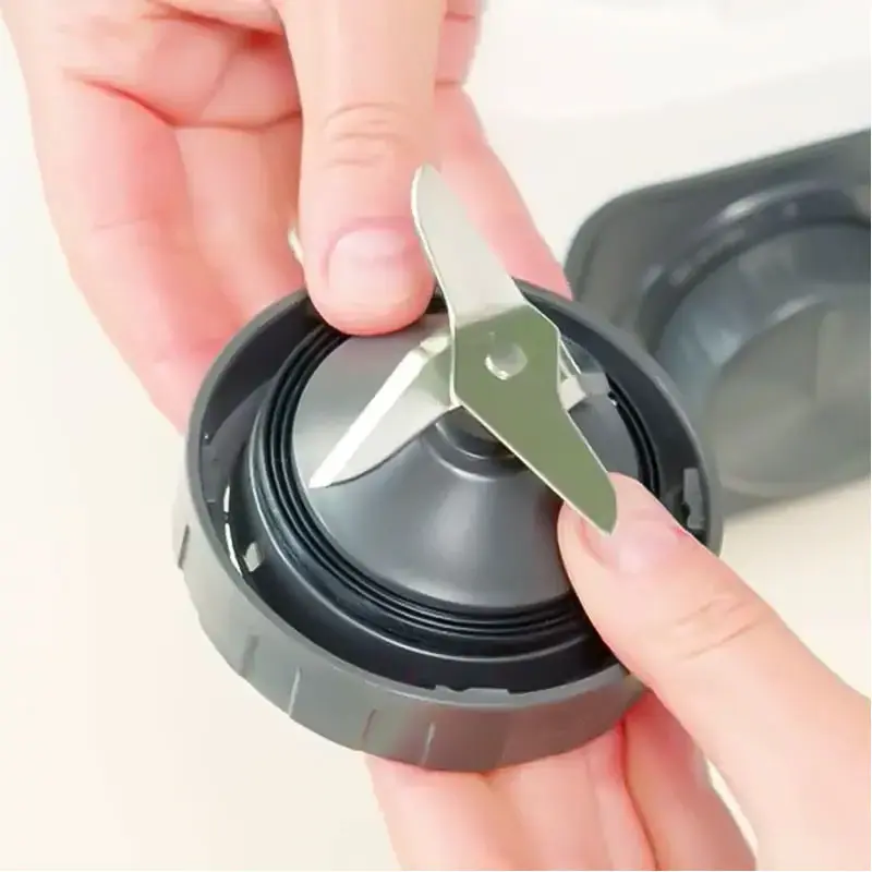 Blender MOULINEX LM2C3110 Avec 2 Accessoires Blanc / LM2C3110