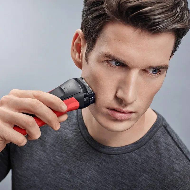 Rasoir électrique rechargeable Braun Series 3 300s / Noir